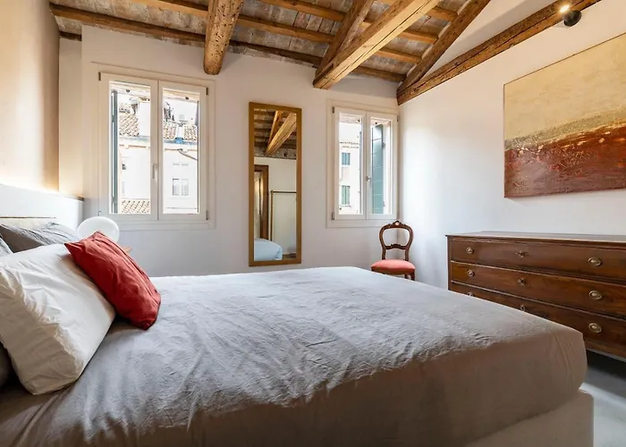 Lilia's Loft Apartament *