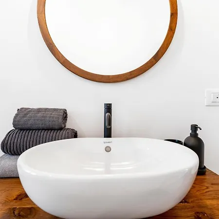 Lilia's Loft Apartment Venice