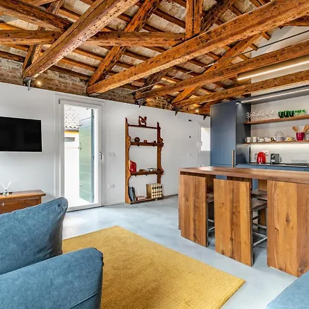 Lilia's Loft Apartament *